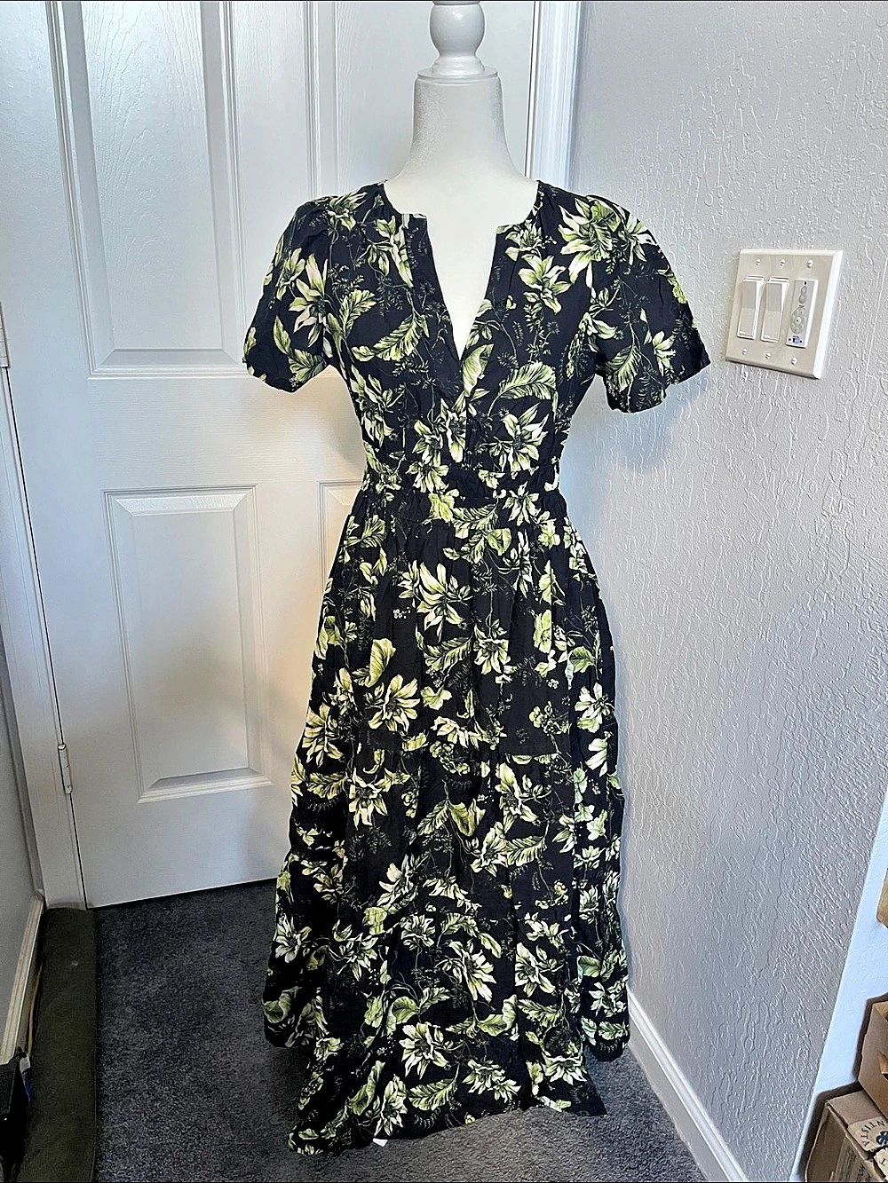 Anthropologie Somerset Maxi Dress in Black & Green Size Small Like New
